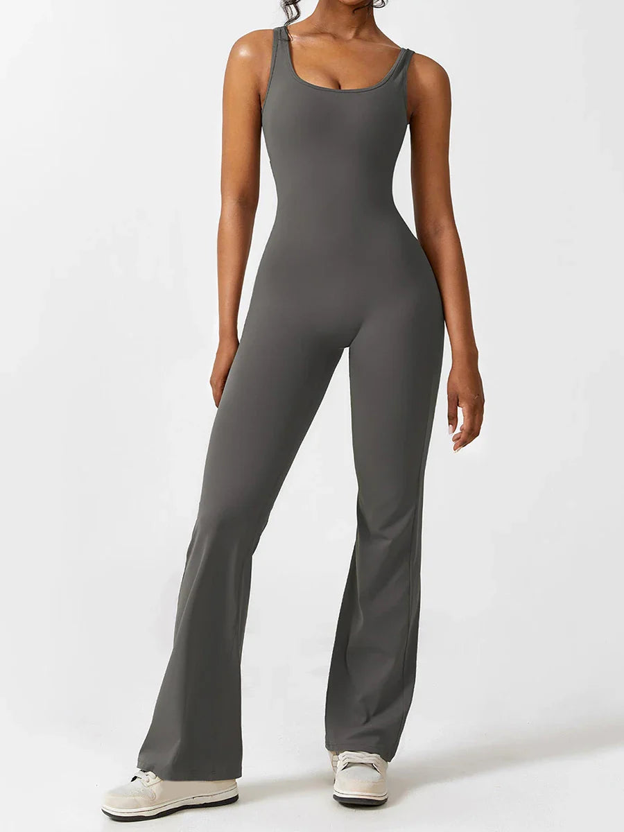 Mondially™ | Zomerse jumpsuit met elegante V-rug